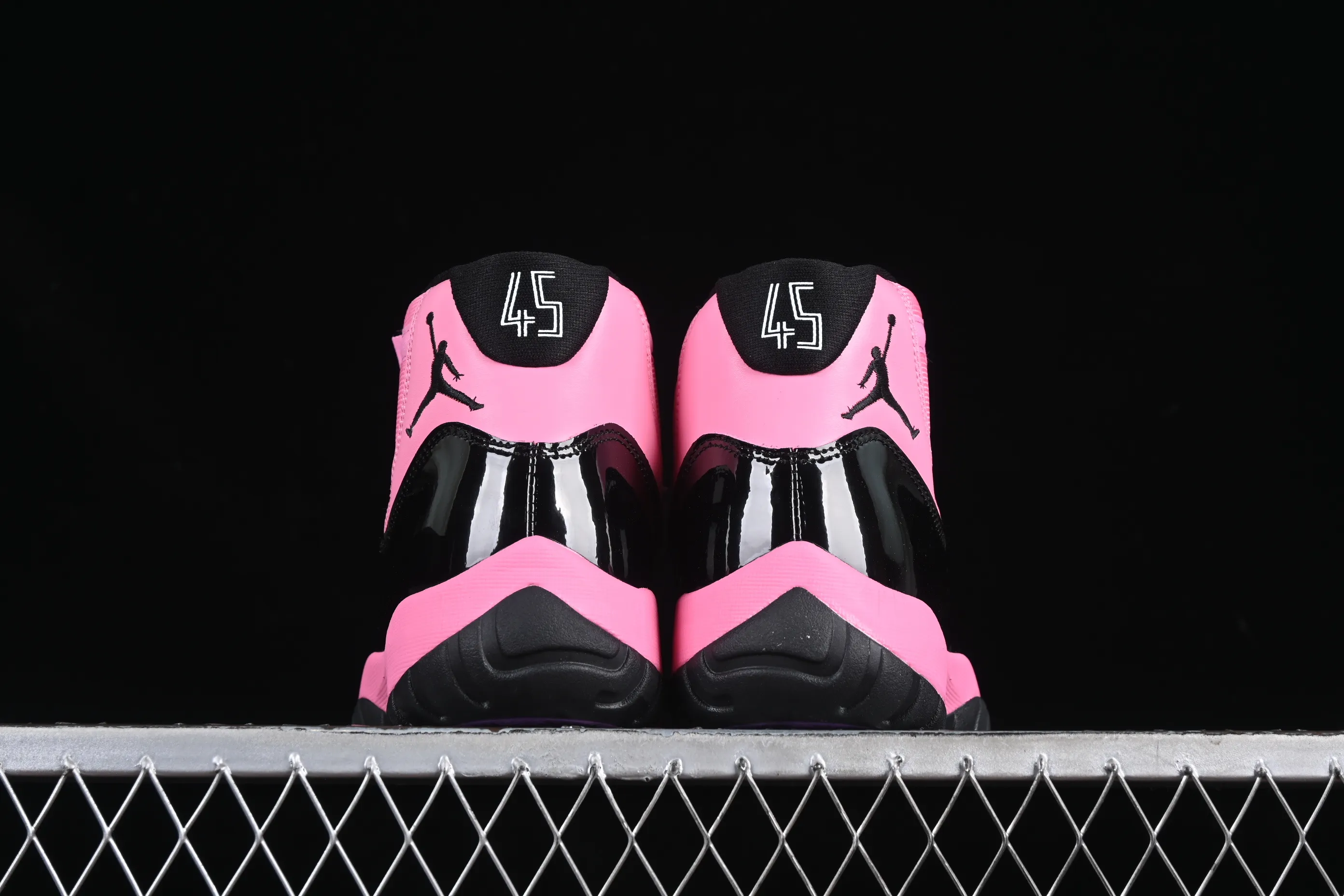 All categories Air Jordan Jordan series basketball shoes Air Jordan 11 Air Jordan 11 Retro AJ11 Joe 11 black powder high-top basketball shoes CT8012-500
